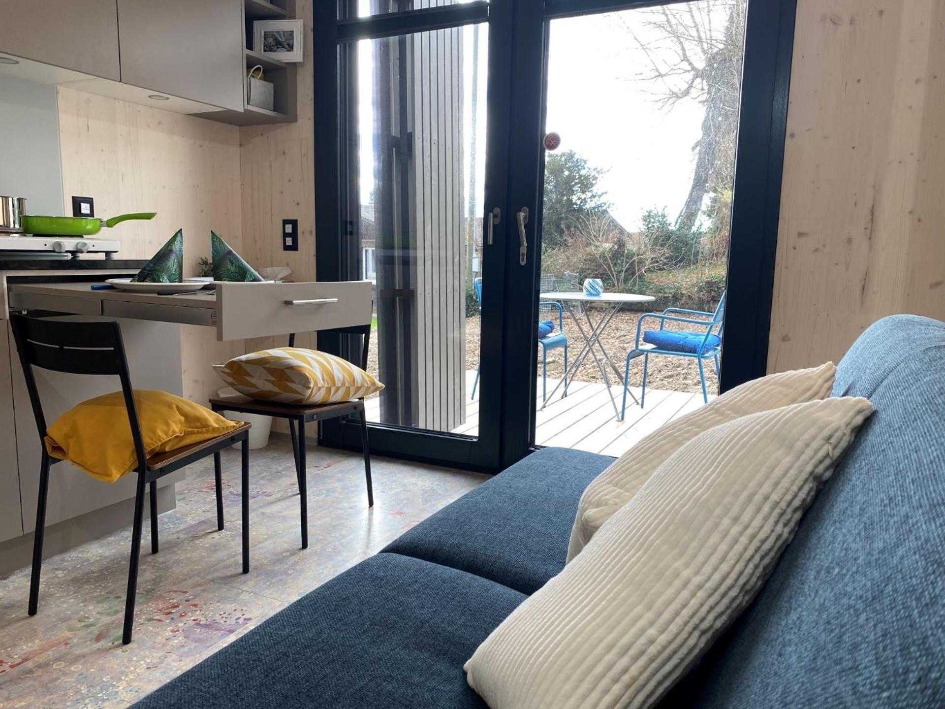 Auf Wolke 7 - Gaeste-Studio Im Mini House In Ch-4556 Aeschi So ภายนอก รูปภาพ