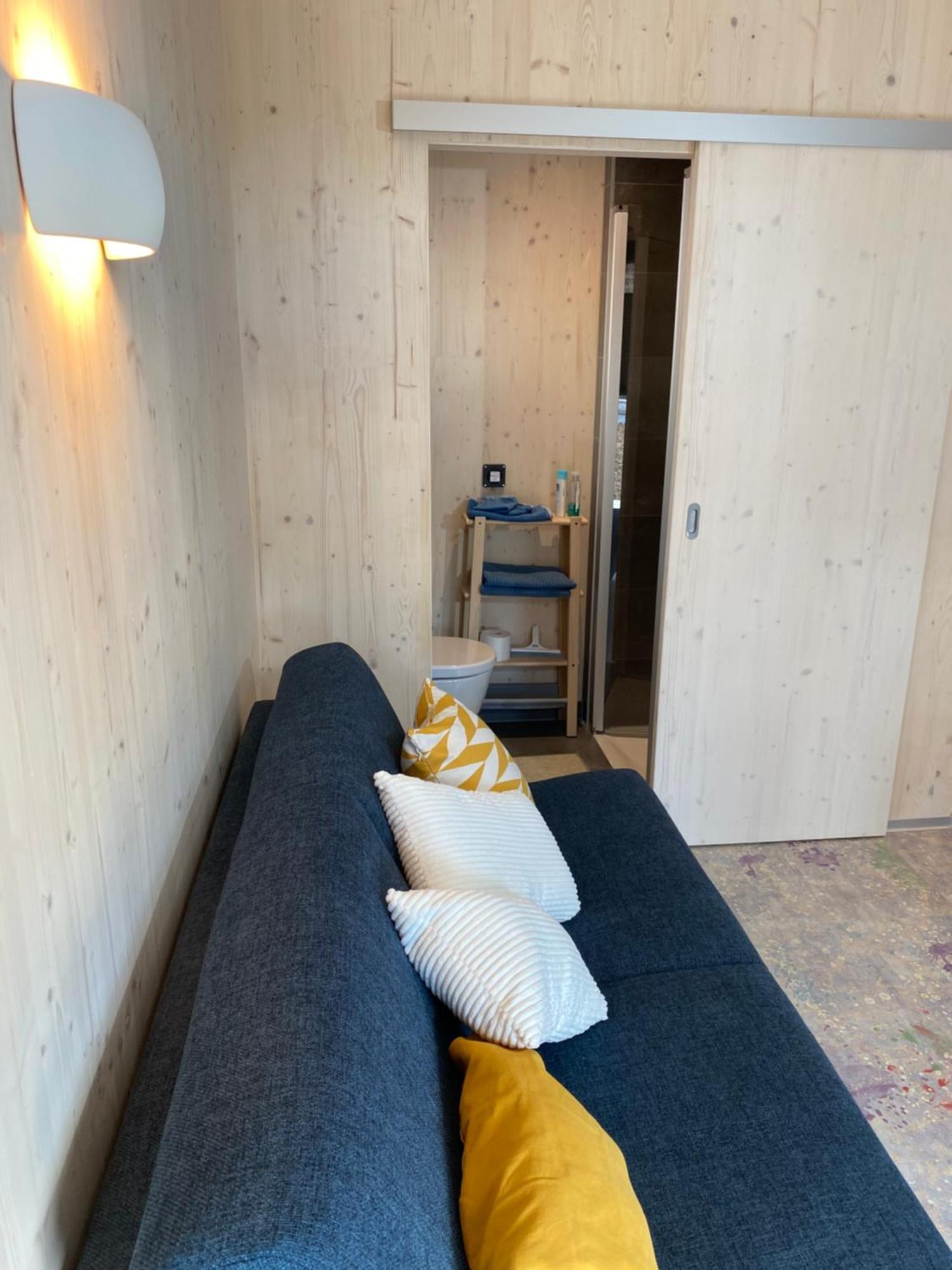 Auf Wolke 7 - Gaeste-Studio Im Mini House In Ch-4556 Aeschi So ภายนอก รูปภาพ